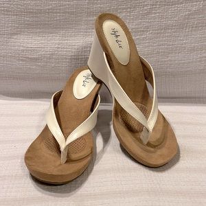 Style & co sandals cream/white size 8